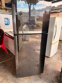 Peti ais Dua pintu inverter 450liter