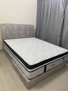 Used SpinaRez Pedic Plus Mattress - Queen Size