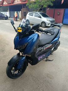 Yamaha XMAX