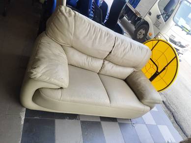 2 setr Sofa Lather 