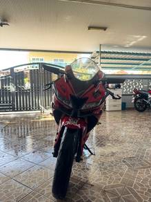 Yamaha R15