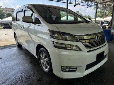 Toyota Vellfire X in Kota Damansara, SGR