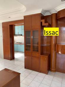 Condominium For Sale in Pearl Garden