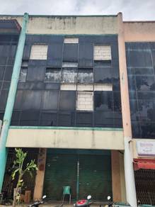 Shop lot For Sale in Cheng,MLK