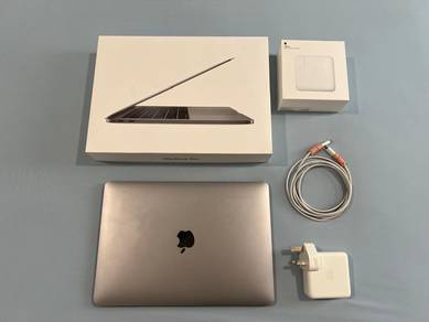 Apple MacBook Pro 13 inch 2017