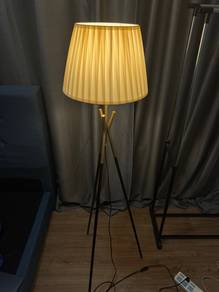 Tripod Floor Lamp with Pleated Lampshade