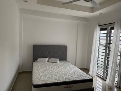 Room in Bandar Utama, SGR