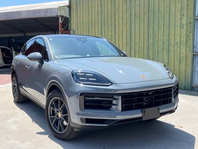 Porsche Cayenne BASE in Bukit Bintang, KUL