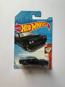 15 DODGE CHALLENGER SRT - - Car Hot Wheel