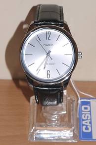 Casio Analog Men's Watch MTPV005L - 7B