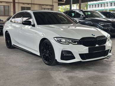 BMW 330i 30i M SPORT in Johor Bahru, JHR