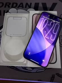 IPhone 15 Pink