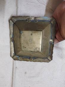 old ashtray