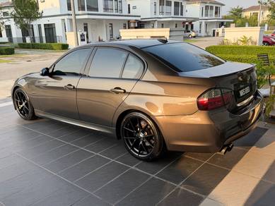 BMW 320i 20i in Ampang Hilir, KUL