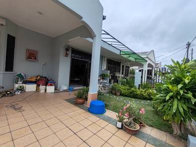 Semi-Detached House For Sale in Klang,SGR