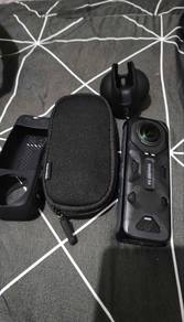 insta 360 x4