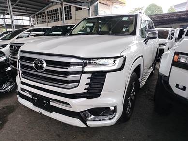Toyota Land Cruiser ZX in Cheras, KUL