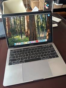 MacBook Pro 13-inch (Four Thunderbolt 3 ports)