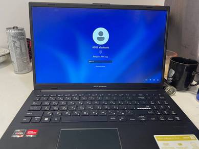 Laptop like new with charger
