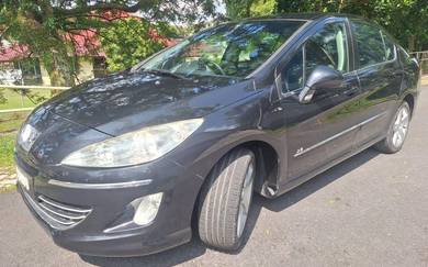 Peugeot 408 in Petaling Jaya, SGR
