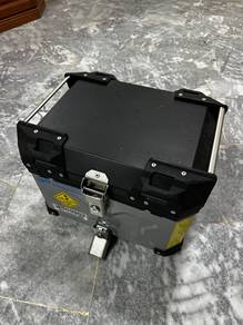 Box motor siap kaki givi honda adv 150/160