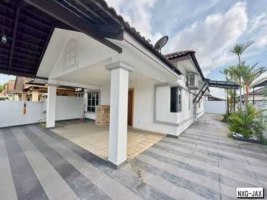 Semi-Detached House For Sale in Aman Perdana,SGR