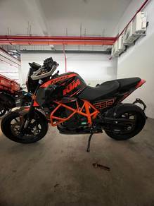 KTM 690 Duke R