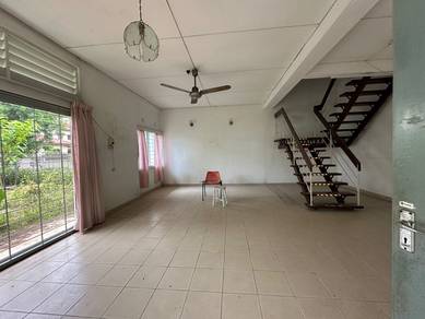 Semi-Detached House For Sale in Tanjung Bungah,PNG