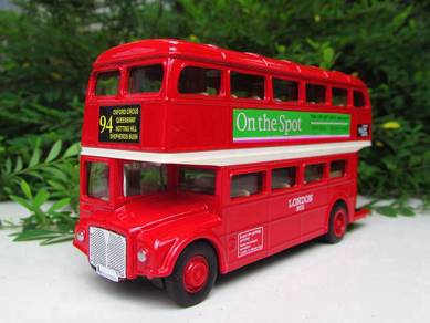 Welly (12cm) Classic London Bus Red Diecast Car