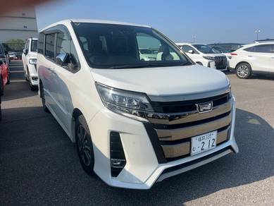 Toyota Noah SI in Bangsar, KUL