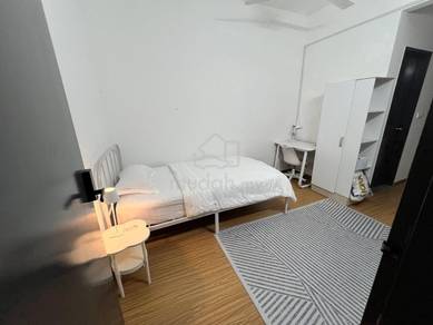 Room in Bangi, SGR