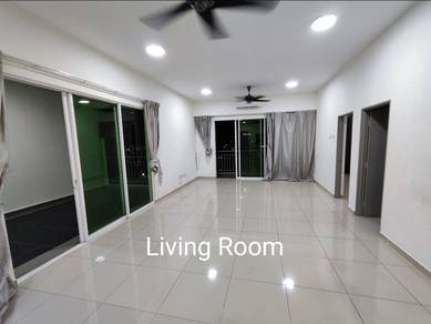 Condominium For Sale in D'Suria Condominium