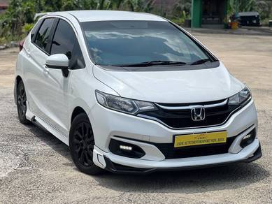 Honda Jazz E in Desa Petaling, KUL