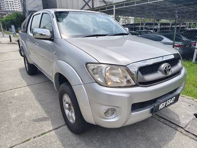 Toyota Hilux G in Old Klang Road, KUL