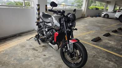 Triumph Trident