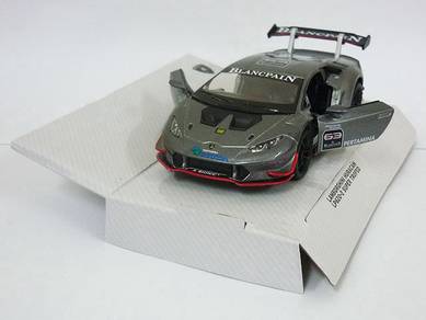 Gray Lamborghini Huracan LP620-2 Super trofeo