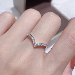 Adjustable Silver V Ring