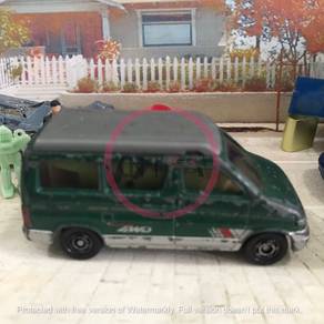 CFE309 1995 TOMY TOMICA 1:64 Mazda Bongo Friendee