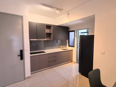 Service Residence For Rent in M Luna