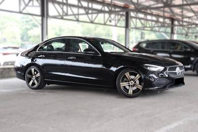 Mercedes Benz C200 200 AVANTGARDE in Puchong, KUL