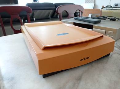 Microtek ScanMaker 3630 flatbed scanner desktop