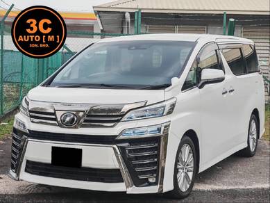 Toyota Vellfire in Desa Petaling, KUL