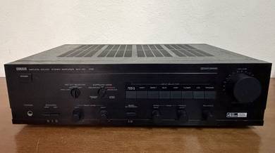 Yamaha AVC-30 Natural Sound Stereo Amplifier