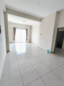 Condominium For Rent in Delima Emas Condominium