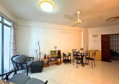 Condominium For Sale in Jade View
