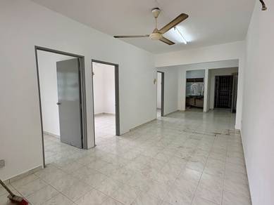 Apartment For Rent in Golden Villa