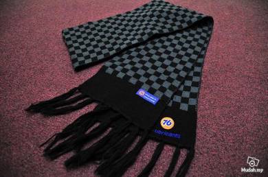 76 lubrican mafla hitam kelabu