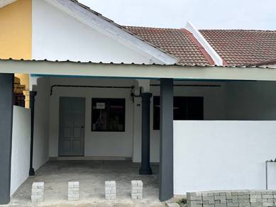 Room in Lendu, MLK