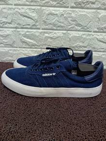 Uk9.5 Adidas 3MC  Sneakers