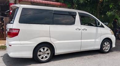 Toyota Alphard AS in Sepang, SGR